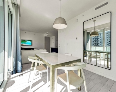 3101 Bayshore Drive - Photo Thumbnail 15