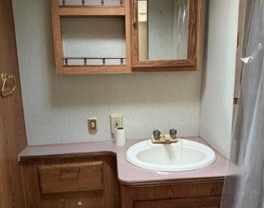 1046 E Owings Street - Photo Thumbnail 4