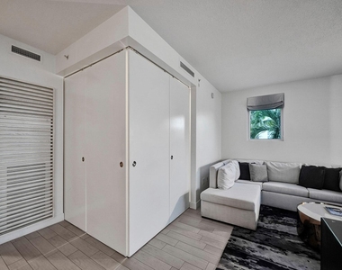 3101 Bayshore Drive - Photo Thumbnail 14