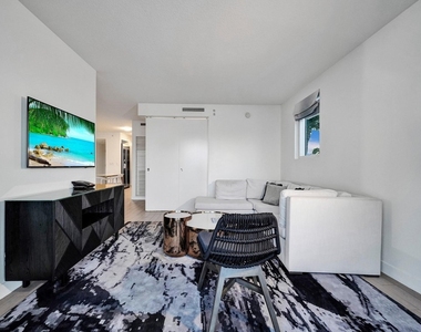 3101 Bayshore Drive - Photo Thumbnail 15