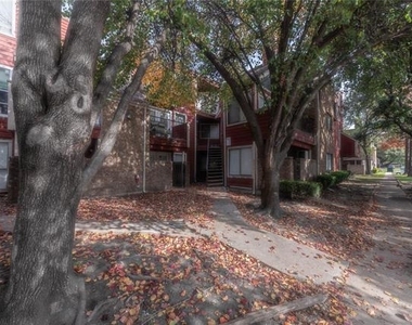 9805 Walnut Street - Photo Thumbnail 4
