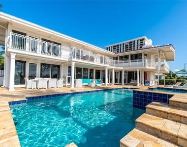 1799 N Fort Lauderdale Beach Boulevard - Photo Thumbnail 2