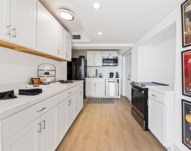 1799 N Fort Lauderdale Beach Boulevard - Photo Thumbnail 15