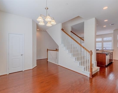 2326 Stutz Drive - Photo Thumbnail 13