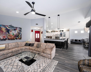 29581 W Laguna Drive - Photo Thumbnail 7
