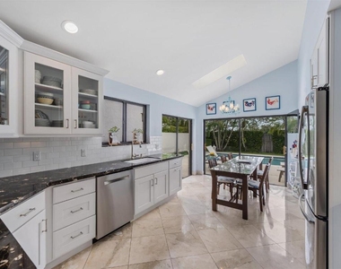 2443 Windsor Way Court - Photo Thumbnail 15