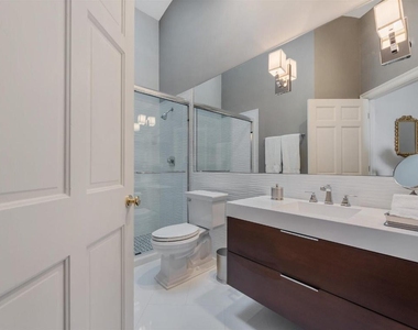2443 Windsor Way Court - Photo Thumbnail 33