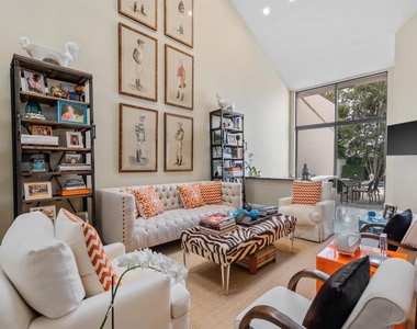 2443 Windsor Way Court - Photo Thumbnail 10