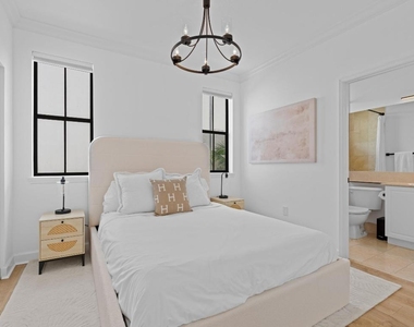 687 Hibiscus Street - Photo Thumbnail 24