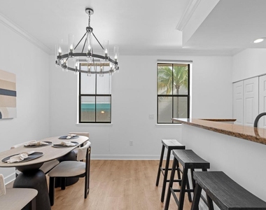 687 Hibiscus Street - Photo Thumbnail 6