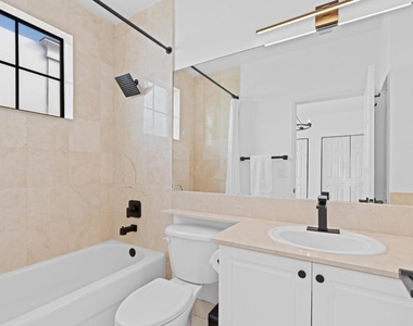 687 Hibiscus Street - Photo Thumbnail 25