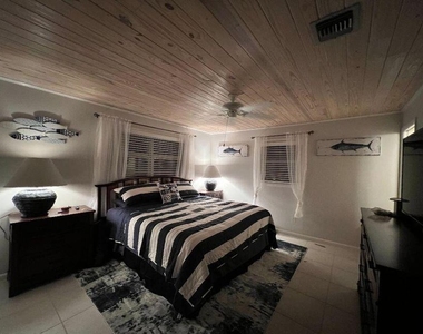 1540 Lantana Lane - Photo Thumbnail 4