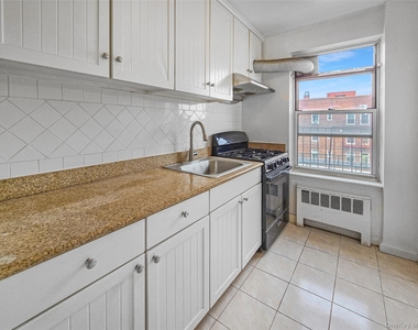 138-33 Jewel Ave - Photo Thumbnail 10