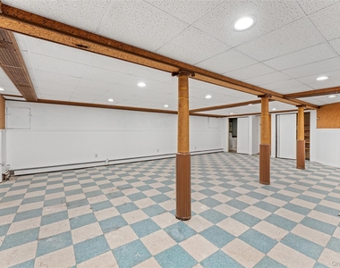 803 Barberry Lane - Photo Thumbnail 20