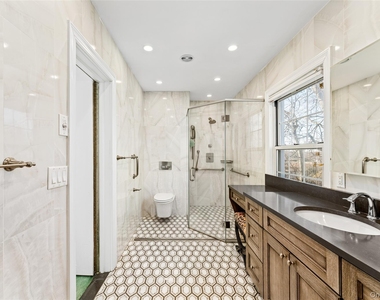 803 Barberry Lane - Photo Thumbnail 14