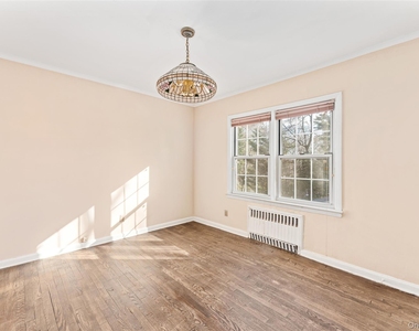 803 Barberry Lane - Photo Thumbnail 19