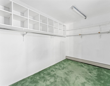 803 Barberry Lane - Photo Thumbnail 17