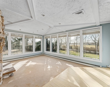803 Barberry Lane - Photo Thumbnail 9