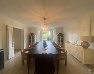 803 Barberry Lane - Photo Thumbnail 24