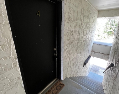 402 Lower 8th Avenue - Photo Thumbnail 3