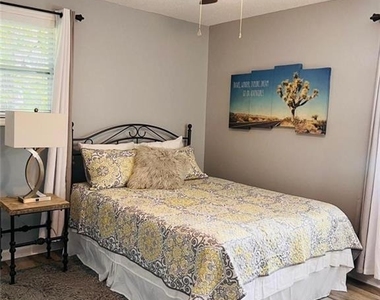 2524 Drayton Drive - Photo Thumbnail 10
