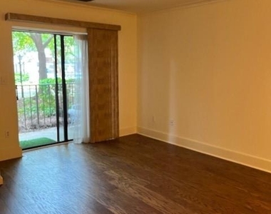 300 Johnson Ferry Road - Photo Thumbnail 1