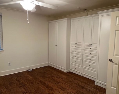 300 Johnson Ferry Road - Photo Thumbnail 8