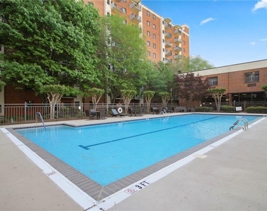 300 Johnson Ferry Road - Photo Thumbnail 14