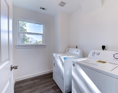 6309 Sandra Street - Photo Thumbnail 17