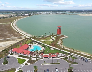 43060 Greenway Boulevard - Photo Thumbnail 15