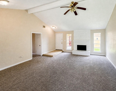 8710 Parkway Forest Drive - Photo Thumbnail 6