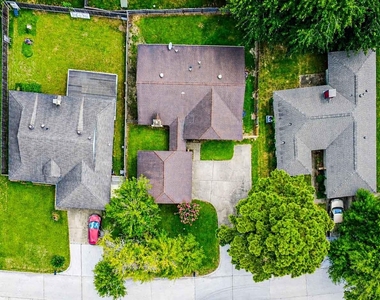 8710 Parkway Forest Drive - Photo Thumbnail 2