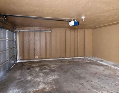 8710 Parkway Forest Drive - Photo Thumbnail 33
