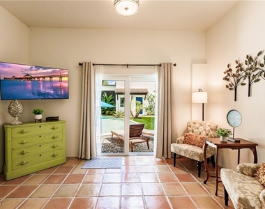 1291 Caloosa Drive - Photo Thumbnail 14