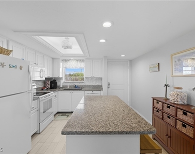 16881 Davis Road - Photo Thumbnail 3