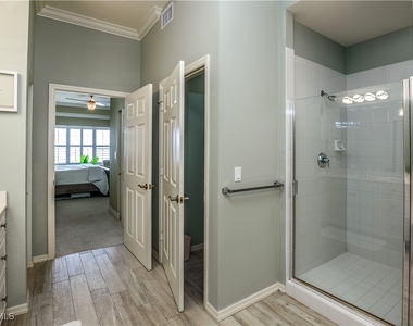 450 Bayfront Place - Photo Thumbnail 9