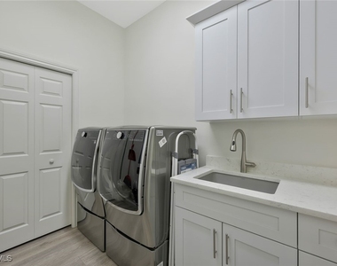 831 Sailaway Lane - Photo Thumbnail 15