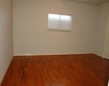 4639 Cashel Circle - Photo Thumbnail 8