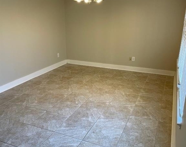 6226 Kings Oaks Lane - Photo Thumbnail 5