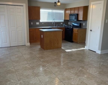 6226 Kings Oaks Lane - Photo Thumbnail 4