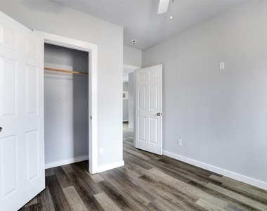 438 S San Joaquin Avenue - Photo Thumbnail 8