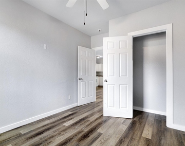 438 S San Joaquin Avenue - Photo Thumbnail 6