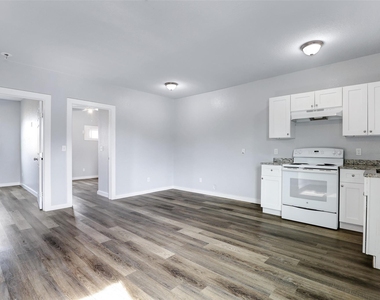 438 S San Joaquin Avenue - Photo Thumbnail 2