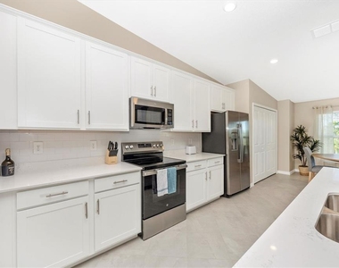 17500 Opal Sand Drive - Photo Thumbnail 10