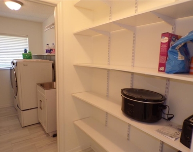 15624 Hennipen Circle - Photo Thumbnail 39