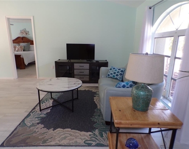 15624 Hennipen Circle - Photo Thumbnail 3