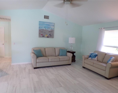 15624 Hennipen Circle - Photo Thumbnail 10