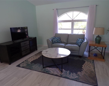 15624 Hennipen Circle - Photo Thumbnail 15