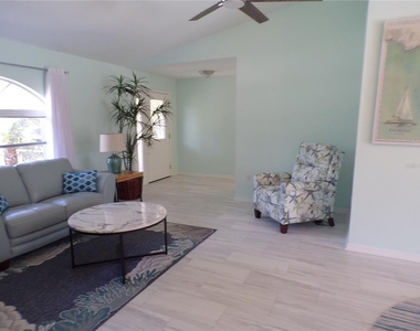 15624 Hennipen Circle - Photo Thumbnail 4