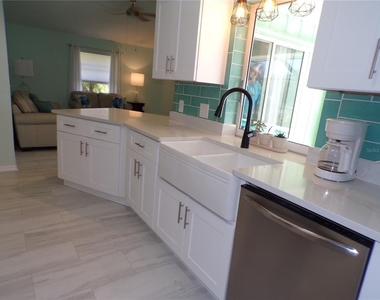 15624 Hennipen Circle - Photo Thumbnail 6